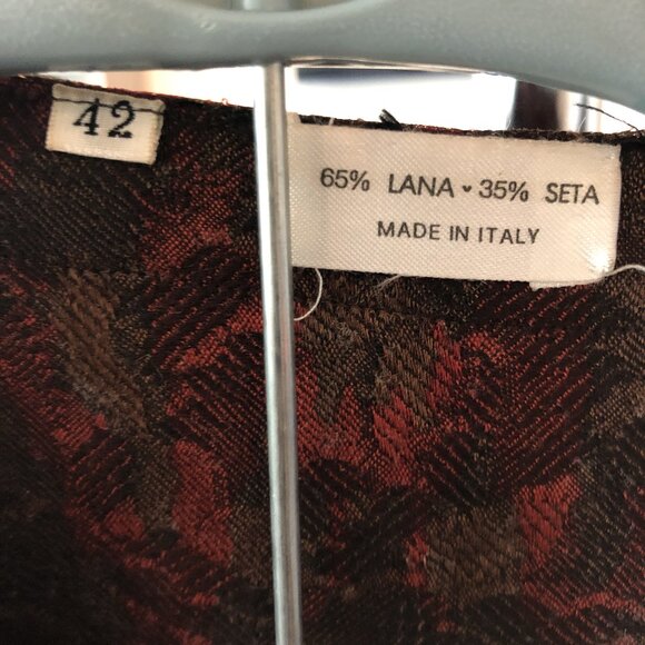 ITALIAN SET-PURCHASED IN ITALY- SIZE 42 EUROPEAN (SKIRT AND JACKET) - Picture 3 of 5